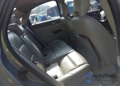 2004 Volvo S40 2.4I из США, поврежденный, VIN YV1MS382642028019